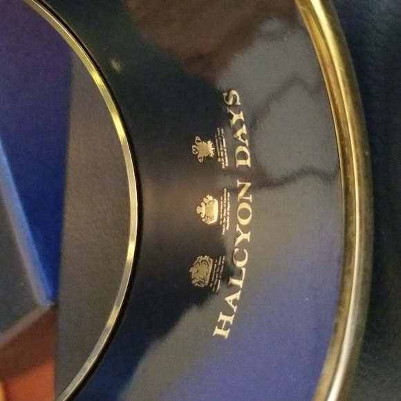 Halcyon Days Cuff Bangle bracelet - Picture 5 of 8